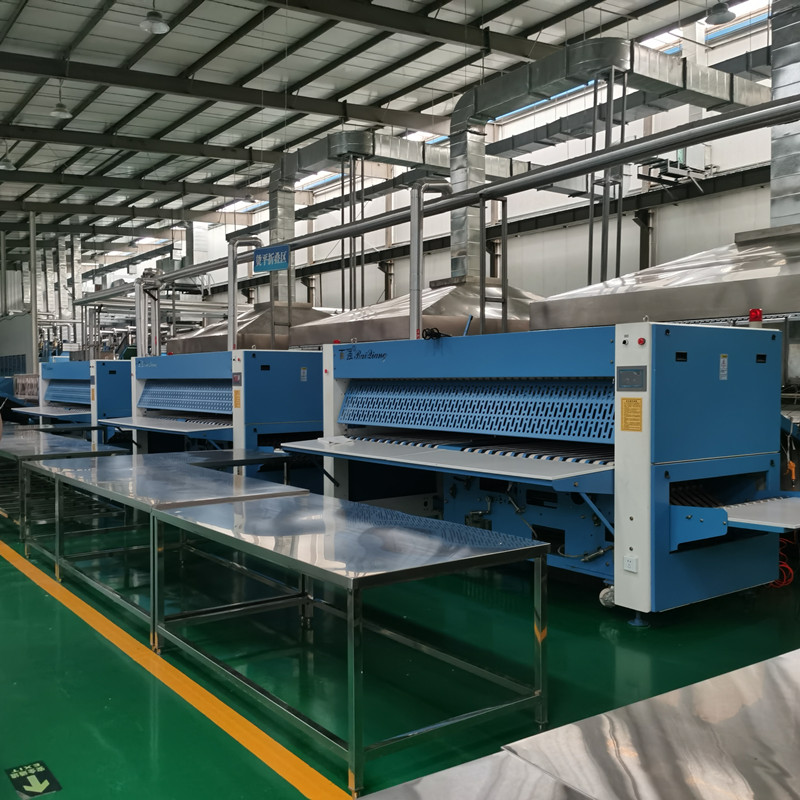 冬游旅游“淡季不淡” 百?gòu)?qiáng)洗滌設(shè)備做好市場(chǎng)供應(yīng) 冬游旅游“淡季不淡” 百?gòu)?qiáng)洗滌設(shè)備做好市場(chǎng)供應(yīng)