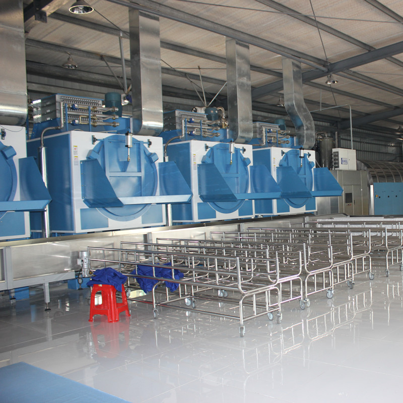 在布草洗滌廠的經(jīng)營過程中，應(yīng)該如何控制成本以提高利潤？